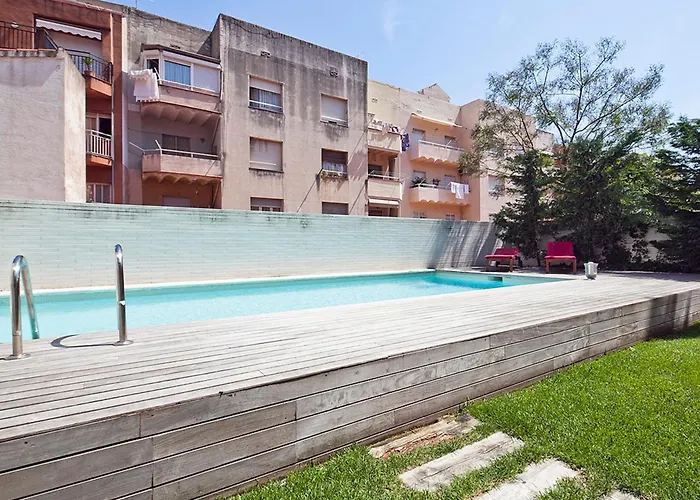 My Space Emirates - Splendid Apartment With Terrace And Pool Near Park Gueell