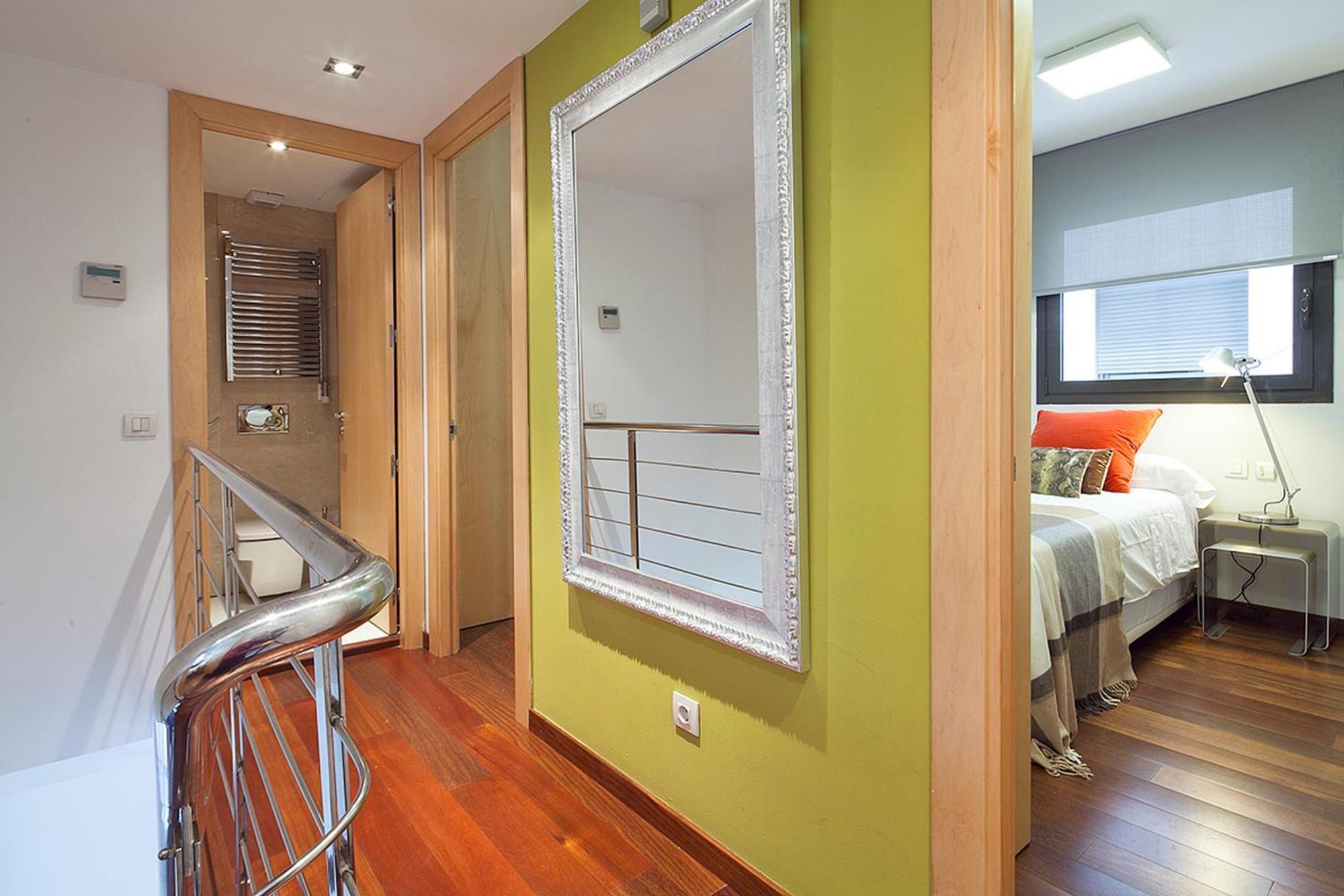 Appartement My Space Emirates - Splendid With Terrace And Pool Near Park Gueell Barcelone